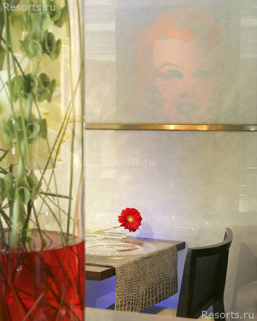 Claris Hotel 26